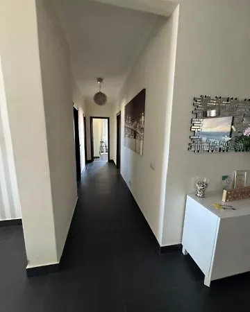 Sofiamarholidays T4 Marina View River Apartman *