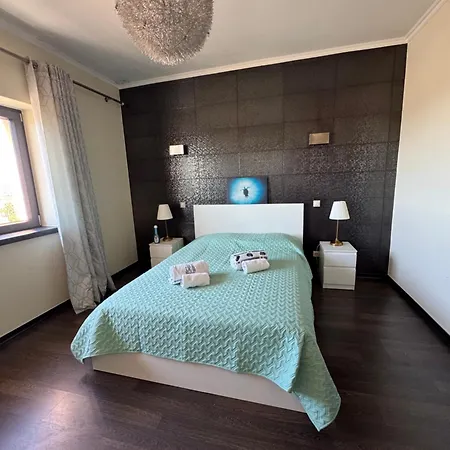 Sofiamarholidays T4 Marina View River Apartman
